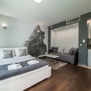 Ar - Angel Center , Cracovia Polonia