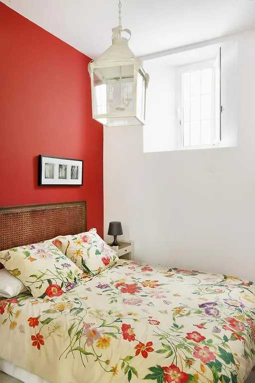 Apartamentos Mariscal Sevilla 0*,  España