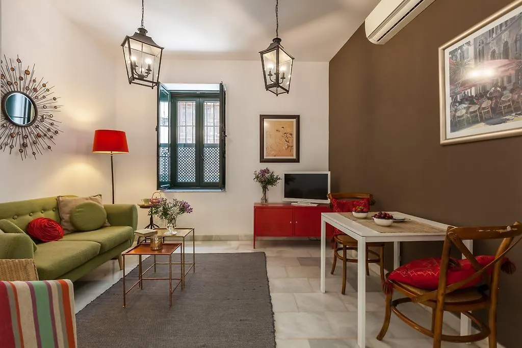 Apartamentos Mariscal Seville 0*,