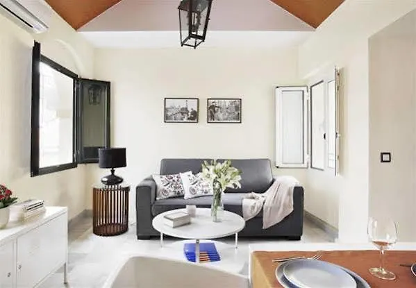 Apartamentos Mariscal Sevilla 0*,