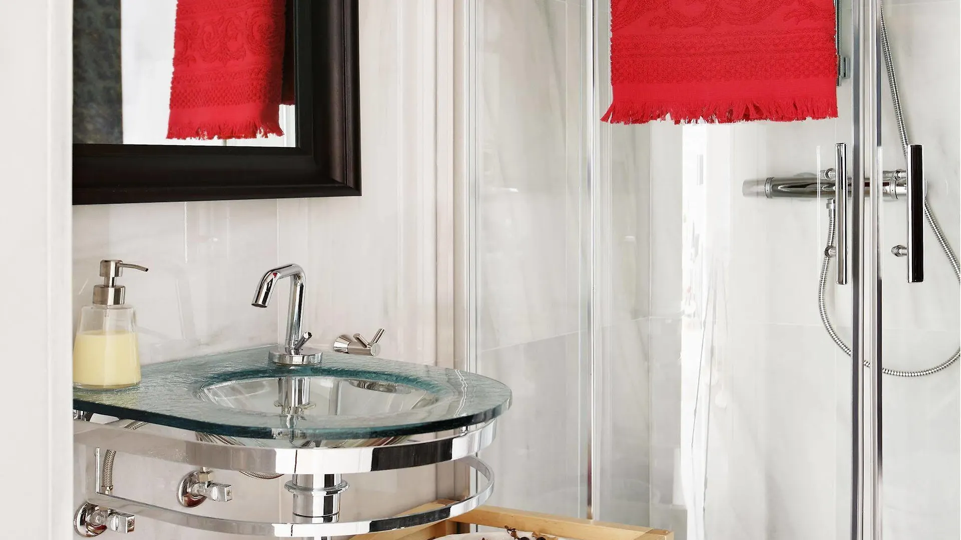 Apartamentos Mariscal Seville 0*,  Spain